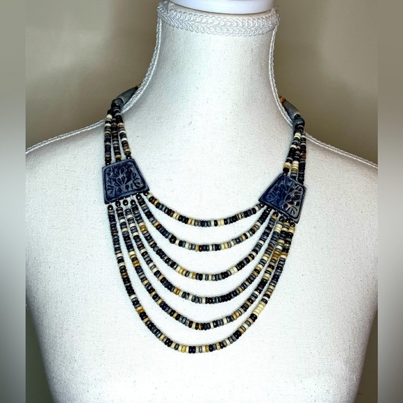 ⭐️ NWOT- Costume Jewelry necklace- #2 - Picture 1 of 6